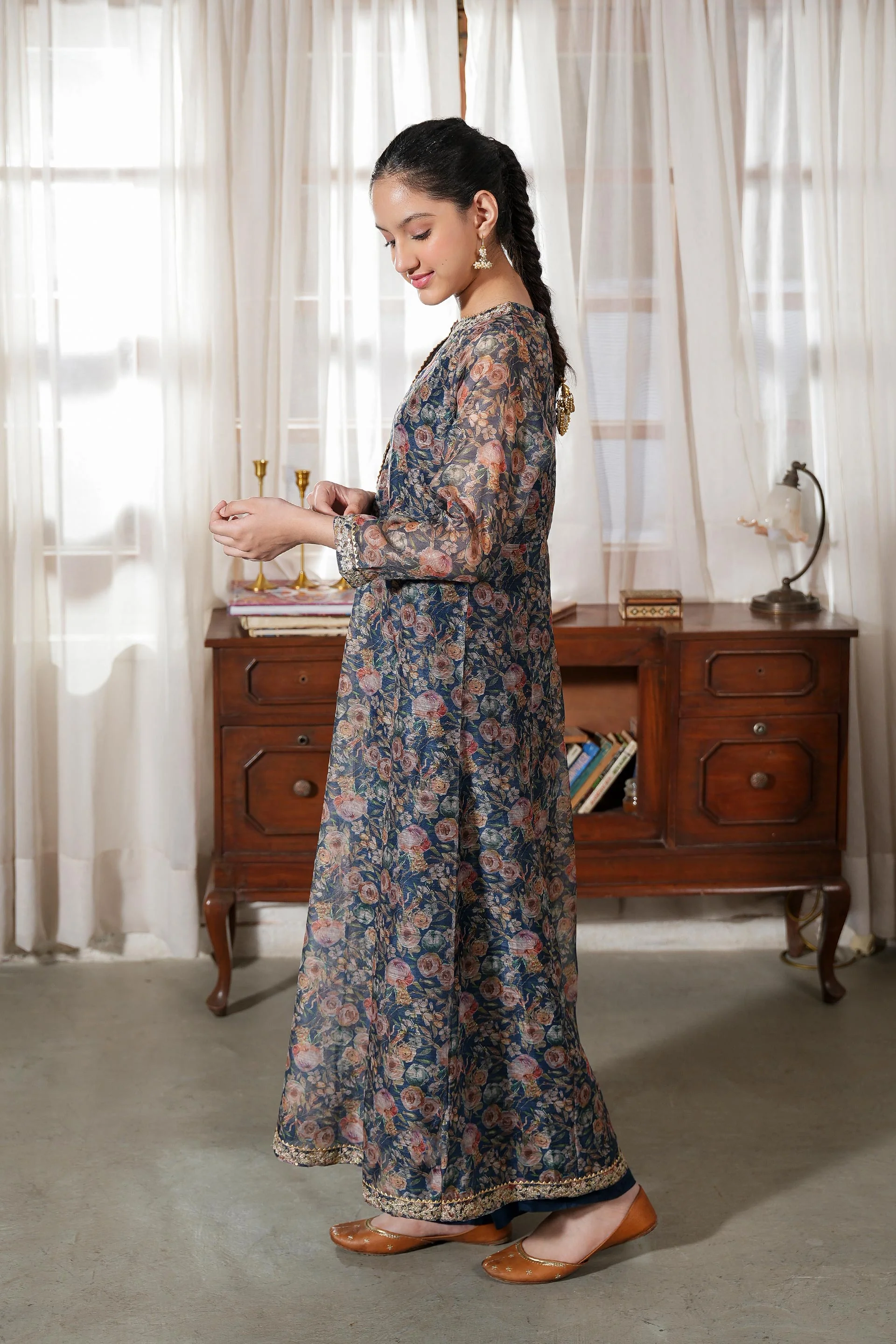 Embroidered Kali Dar Shirt With Straight Pants (DGFS-31) - Image 3