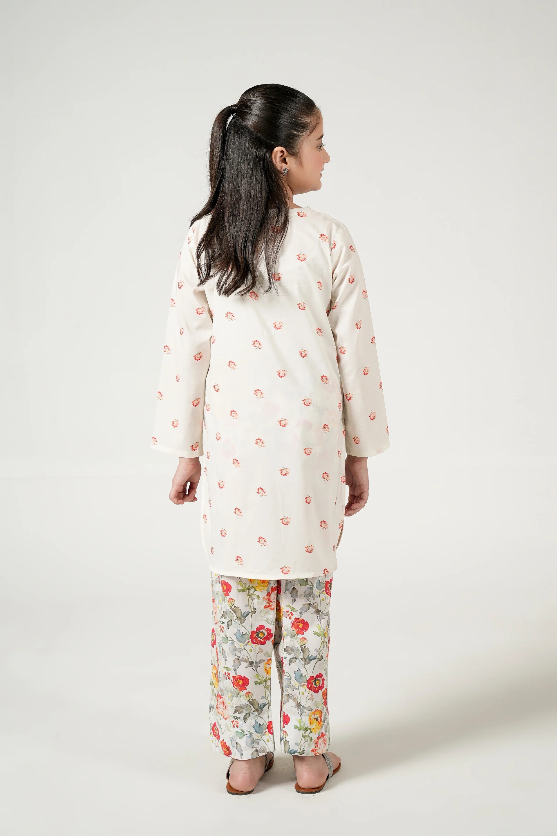 Embroidered Kameez With Shalwar (DGKS-204) - Image 4
