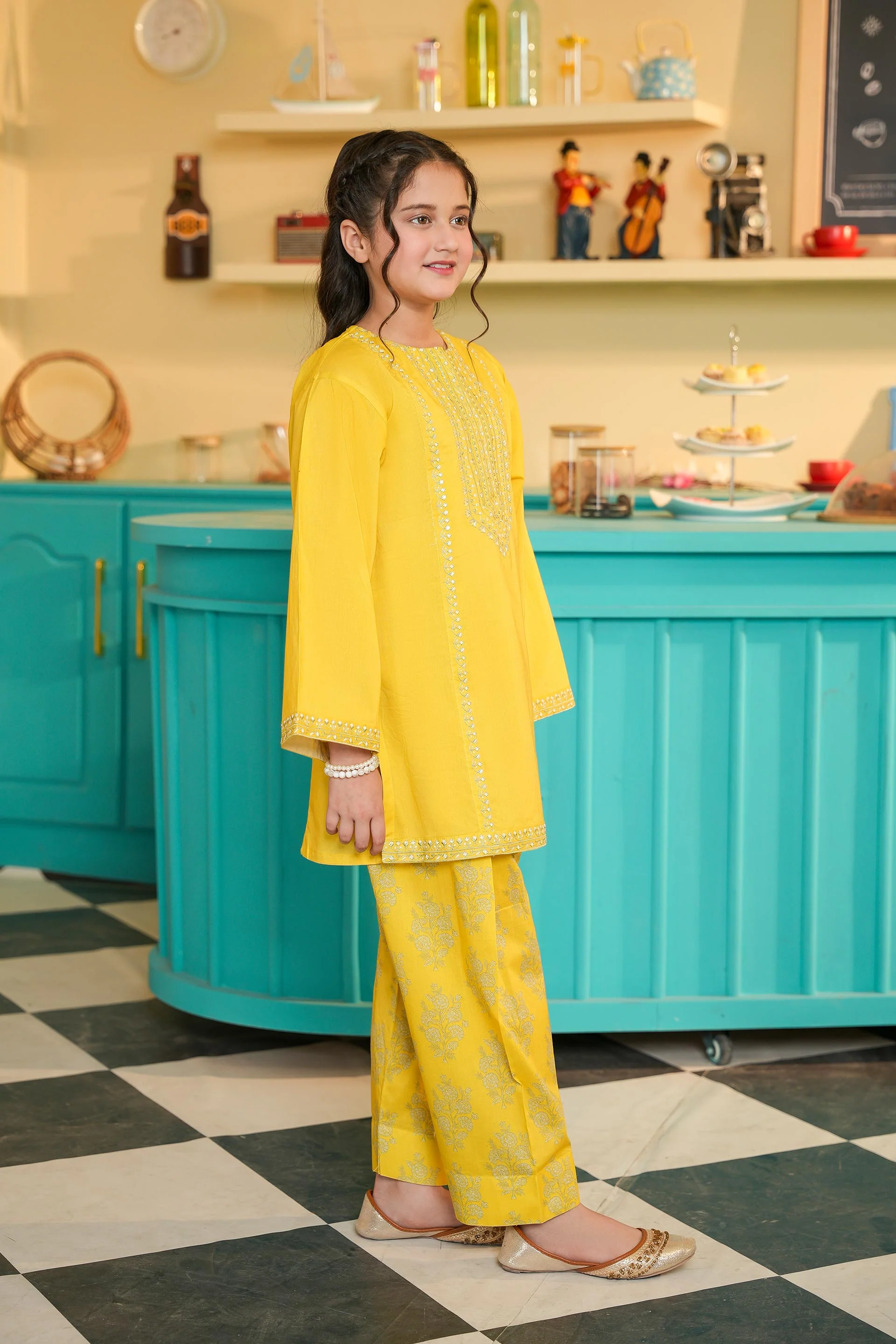 Embroidered Kameez With Shalwar (DGKS-222) - Image 3