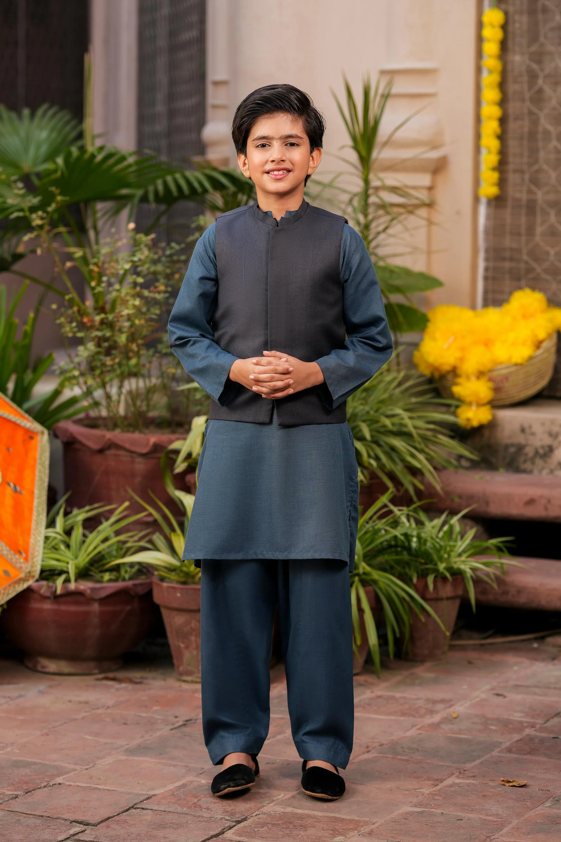 Kurta, Waistcoat & Trousers (FBSKW-889)