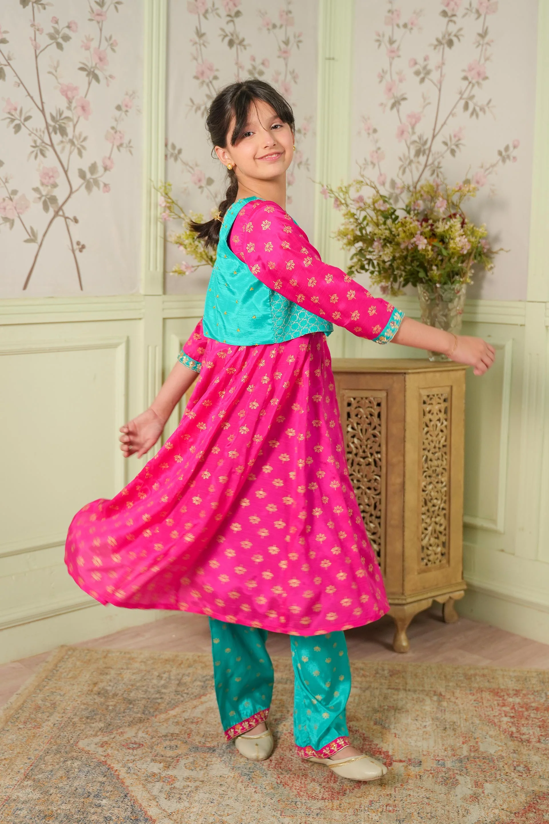 Embellished Jacket, Kameez & Trousers (GPW-1169) - Image 4