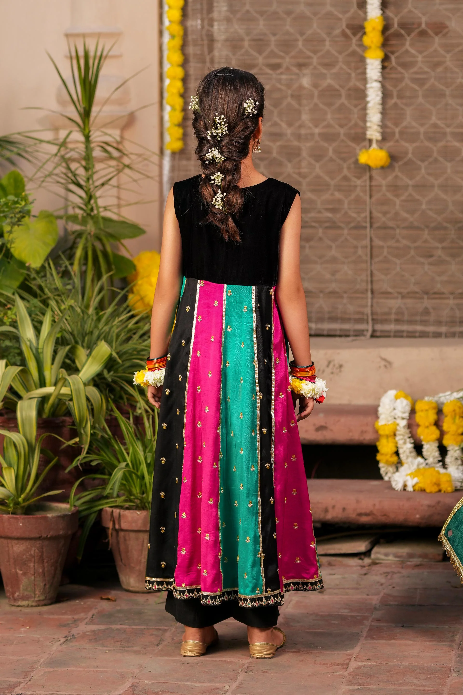 Embellished Kameez & Trousers (GPW-S1130) - Image 5