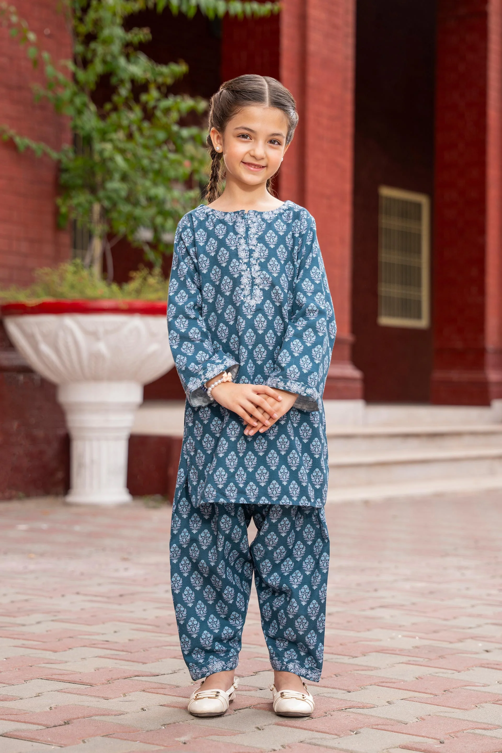 Embroidered Kameez With Shalwar (DGKS-180)