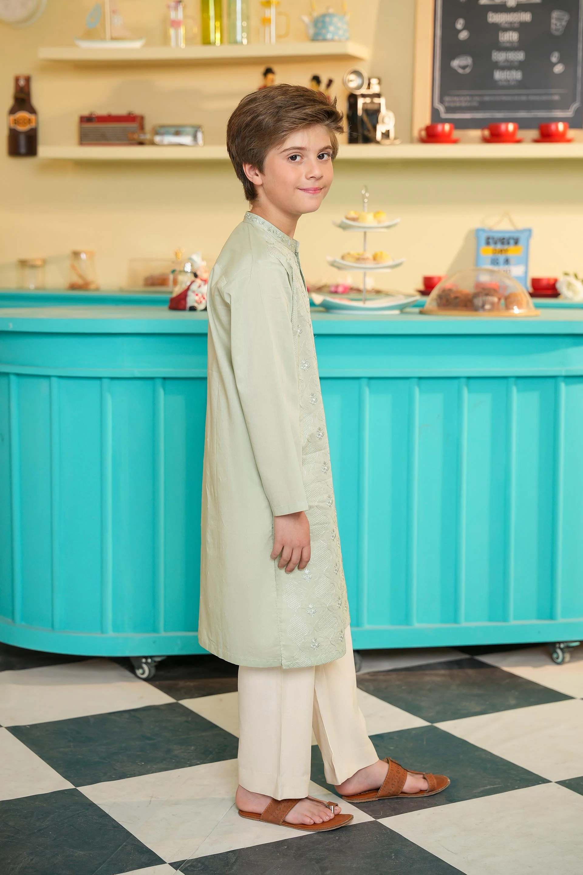 Embroidered Kurta (FBK-902) - Image 3