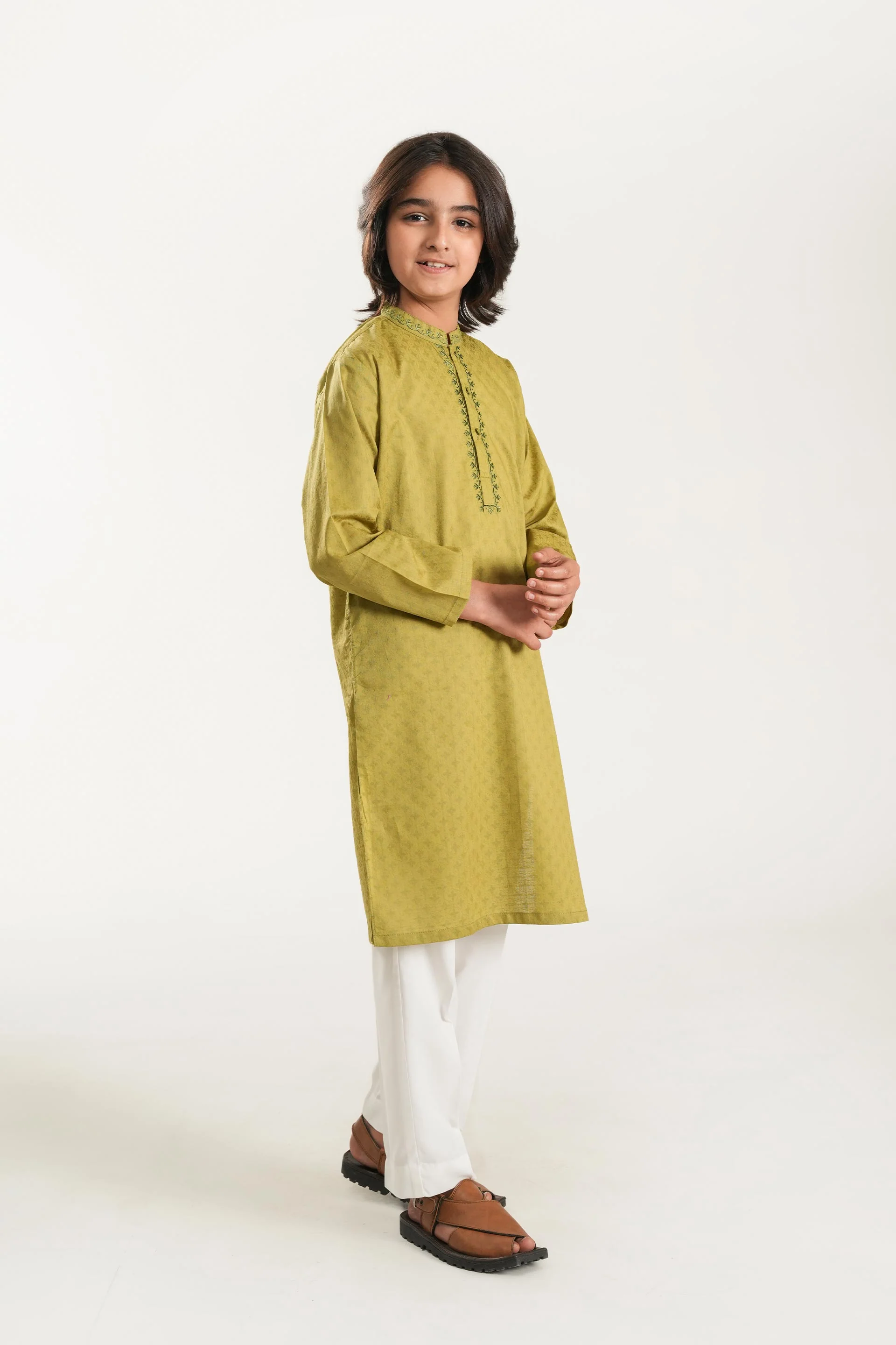 Kurta With Embroidery (MSFBSK-860) - Image 3