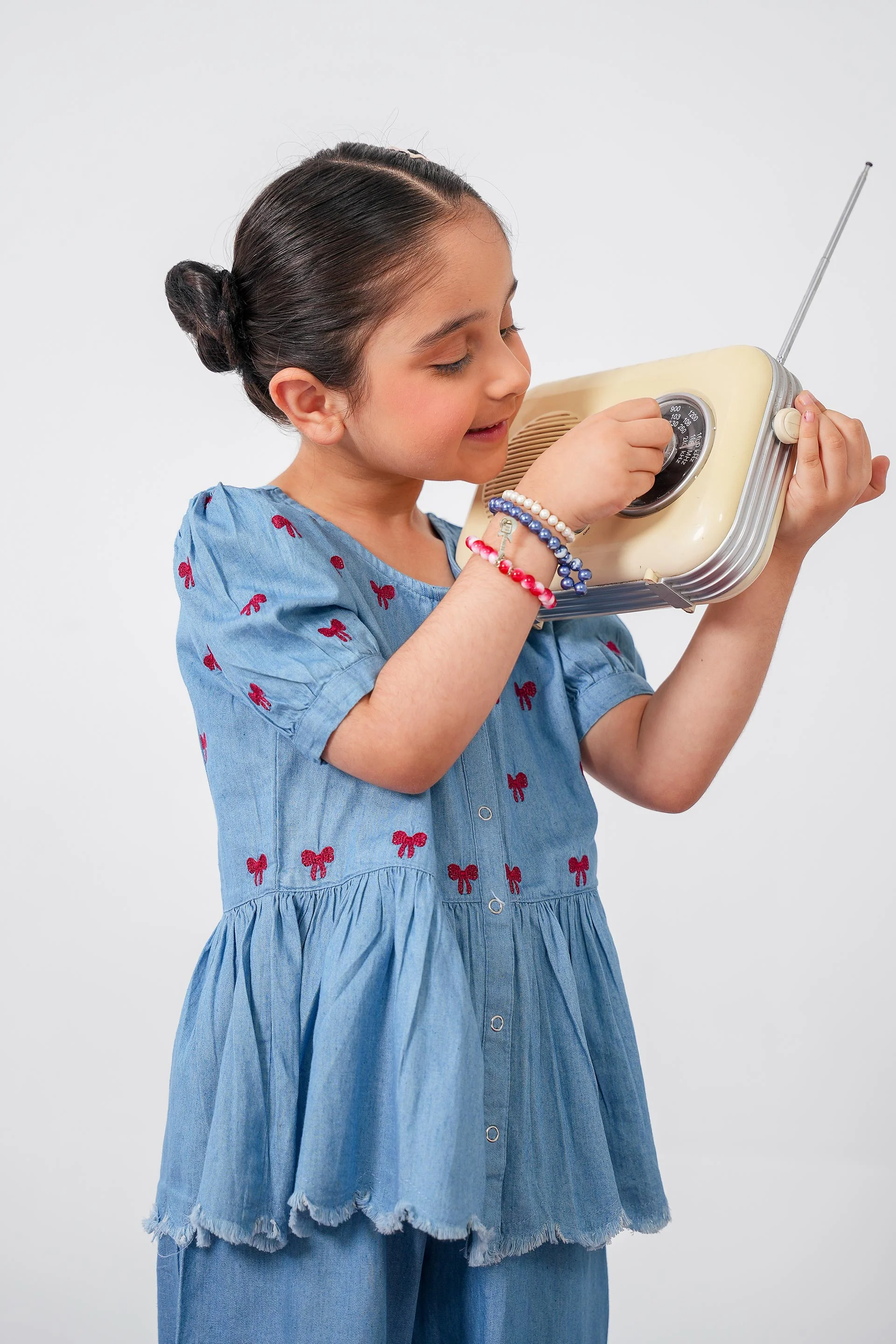 Embroidered Short Shirt With Loose Bottom (FD2-02) - Image 3