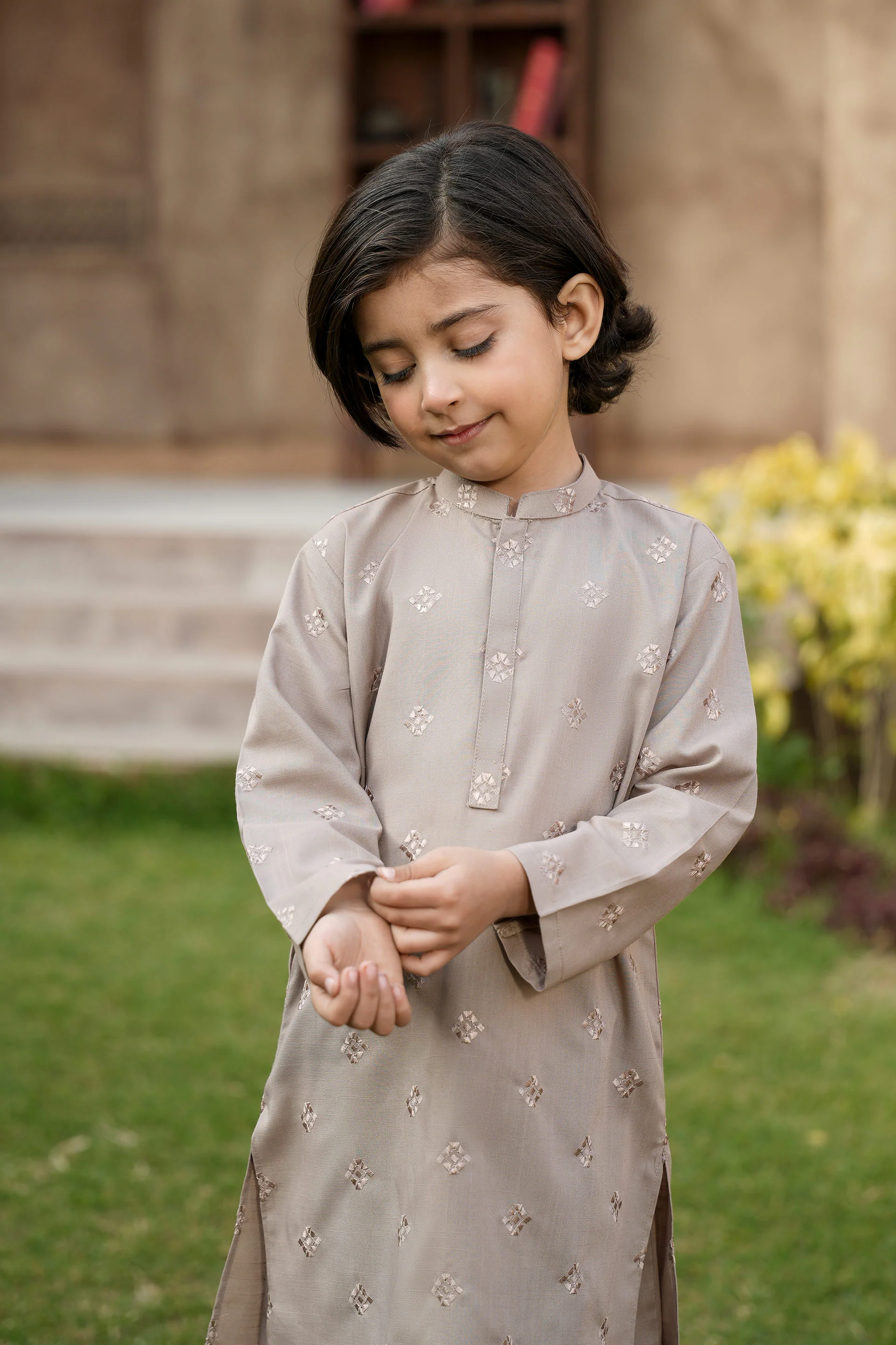 Embroidered Kurta & Trousers (FBSK-913) - Image 2