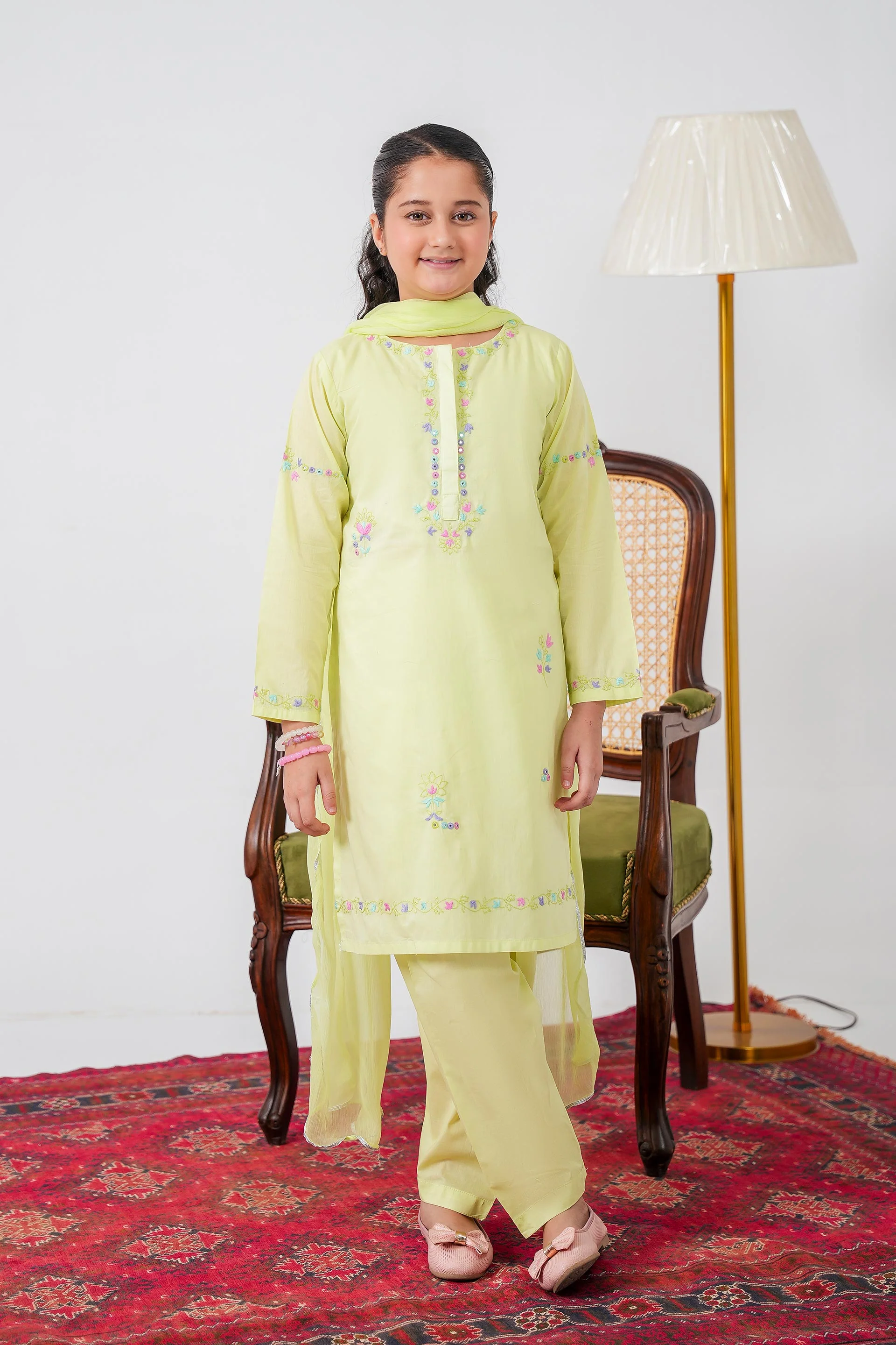 Hand Embroidered Kameez Shalwar (GSKH-62)