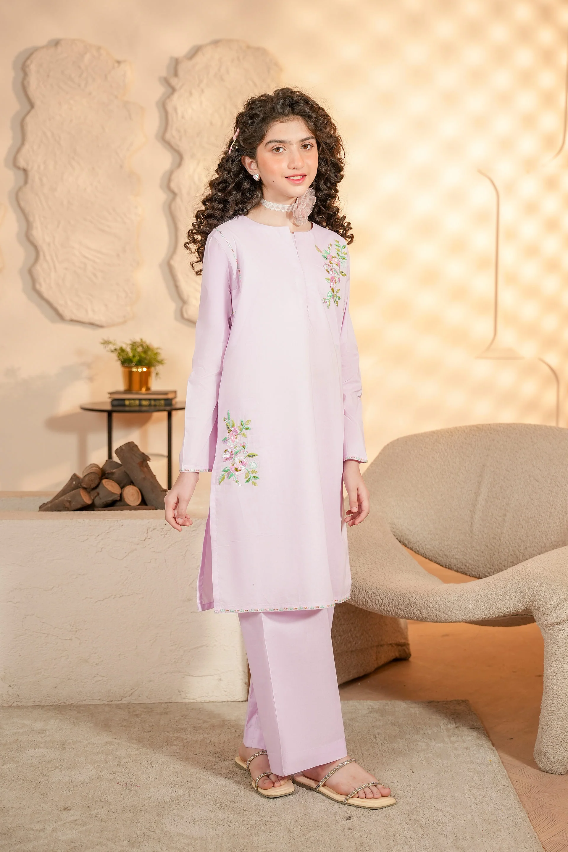 Hand Embroidered Kameez & Trousers (GSKH-55) - Image 3