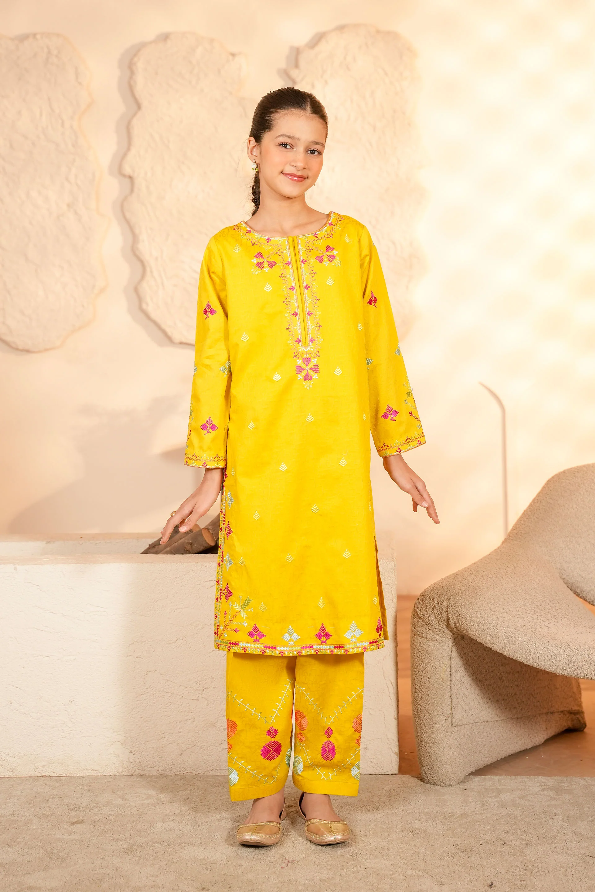 Embroidered Shirt With Loose Embroidered Bottom (RGKS2-08)