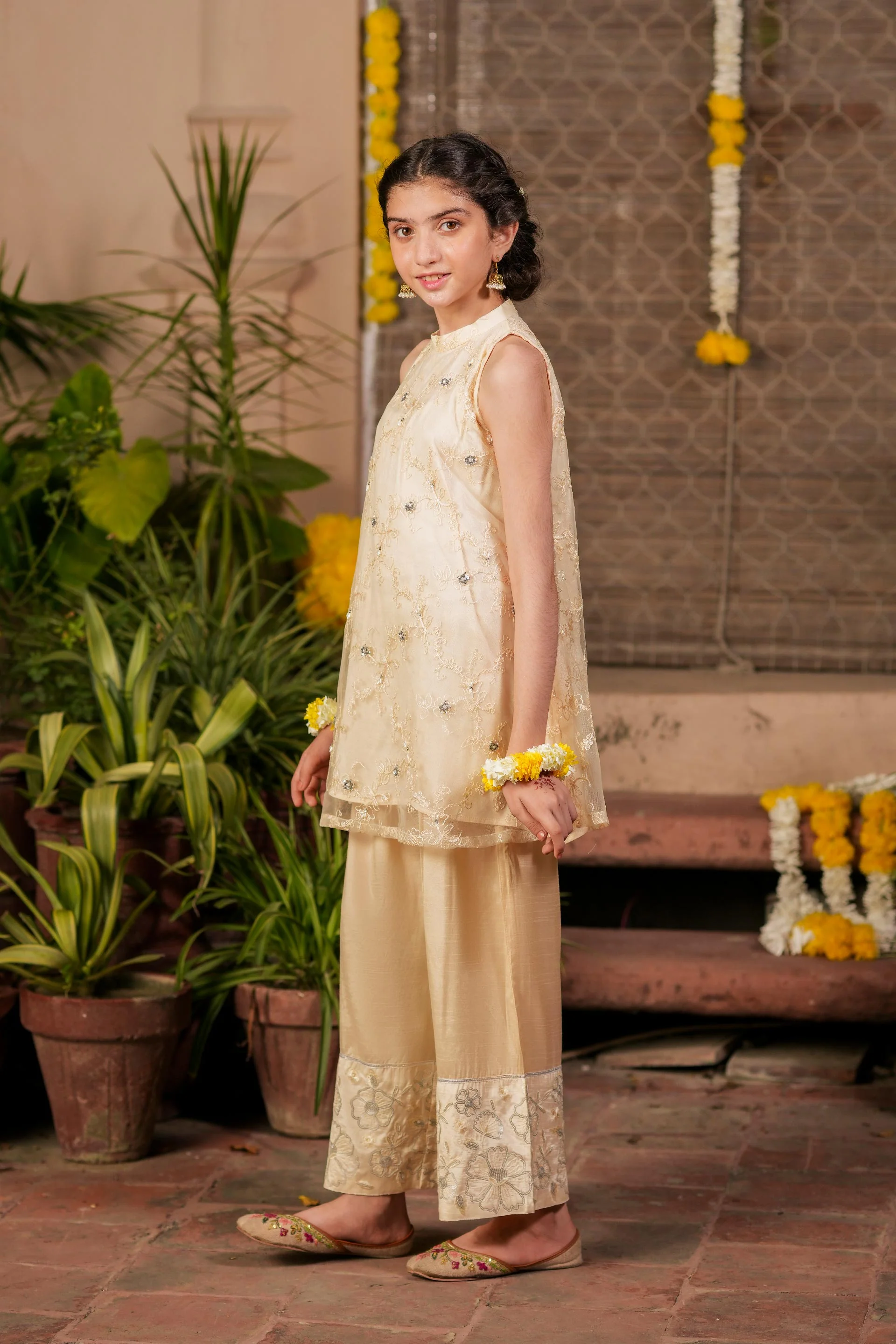 Embellished Kameez & Trousers (GPW-S1134) - Image 3
