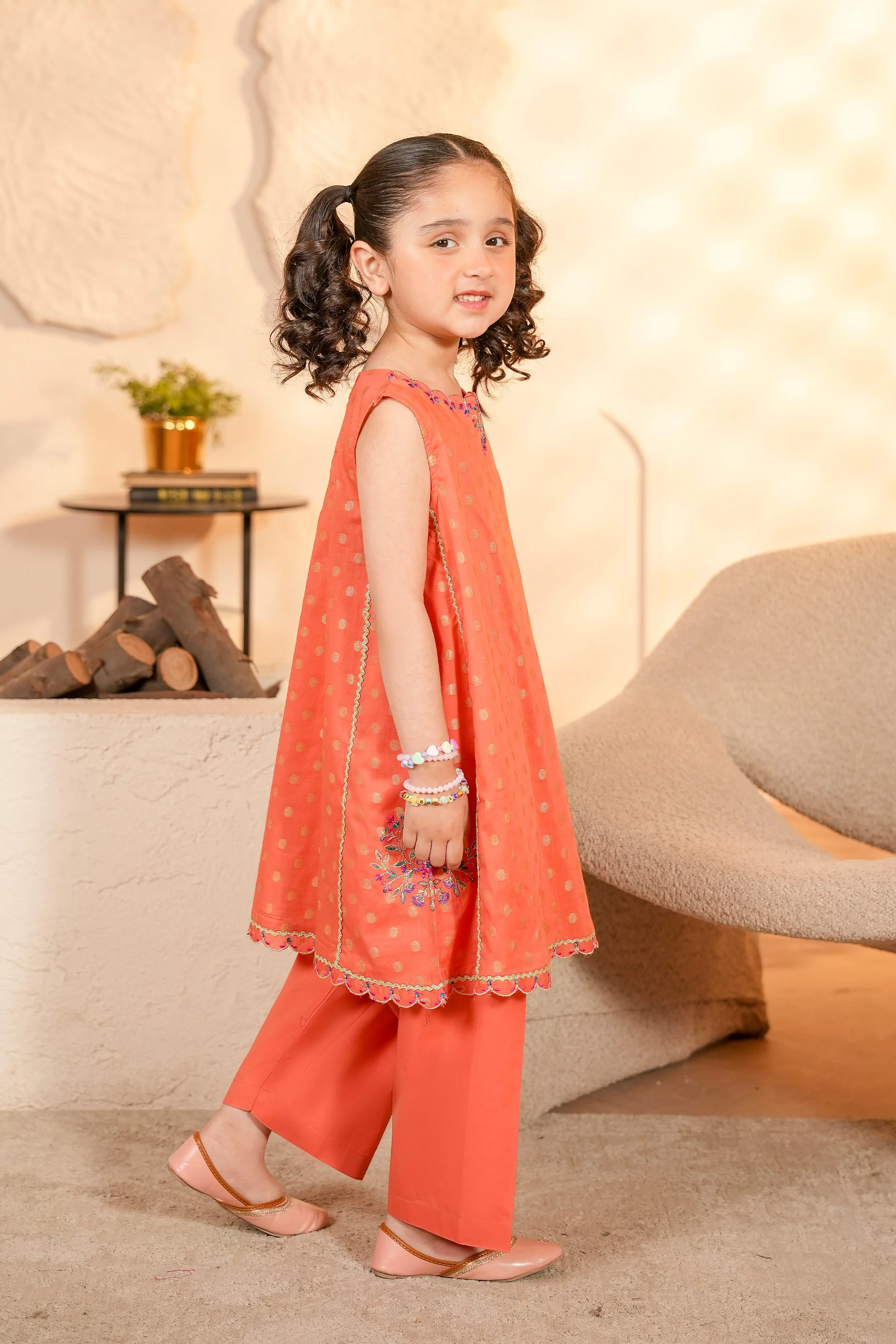 Embroidered Kurti With Shalwar & Separate Sleeves (RGKS-42) - Image 4
