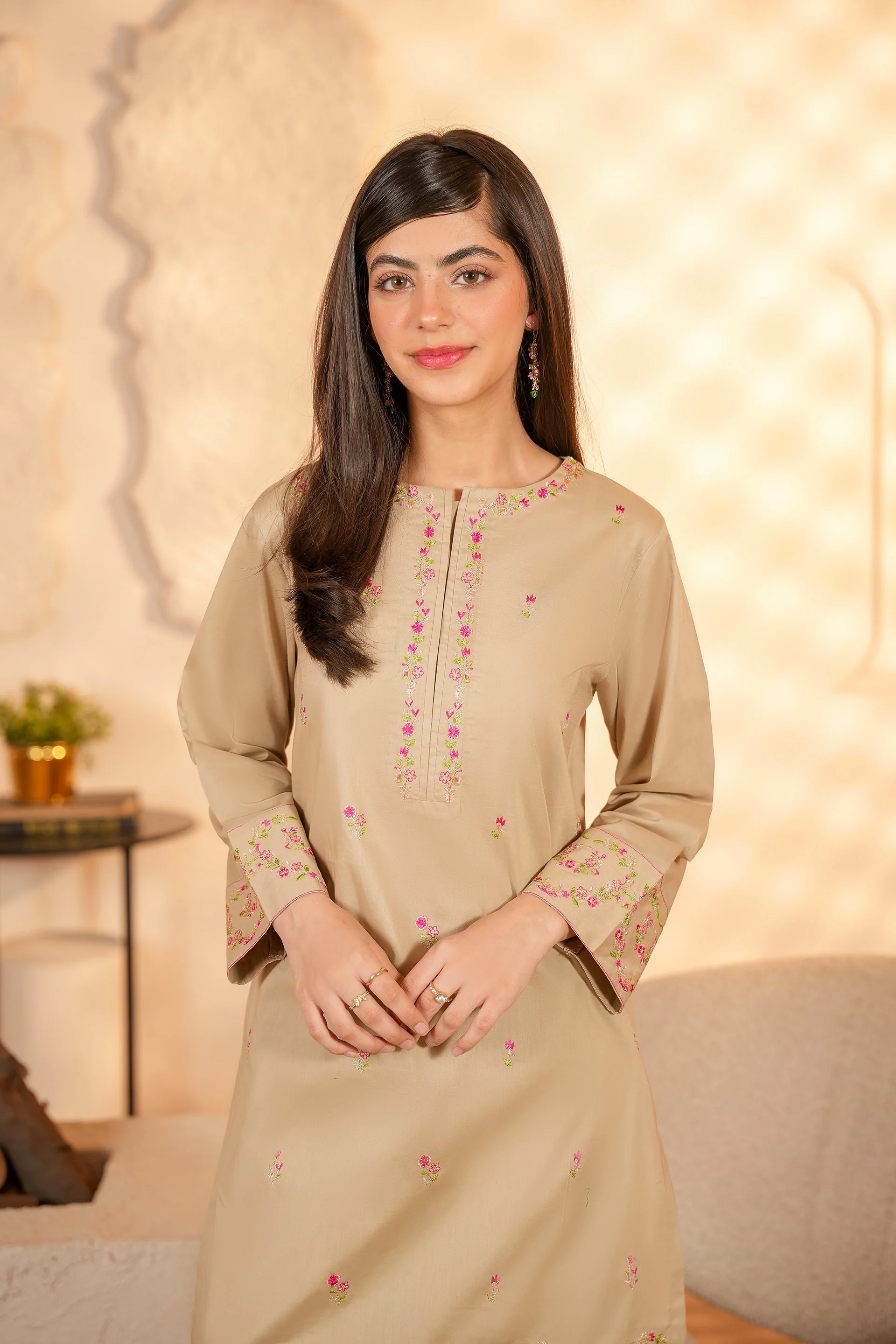 Embroidered Kameez With Shalwar (SSEGKS-40) - Image 2