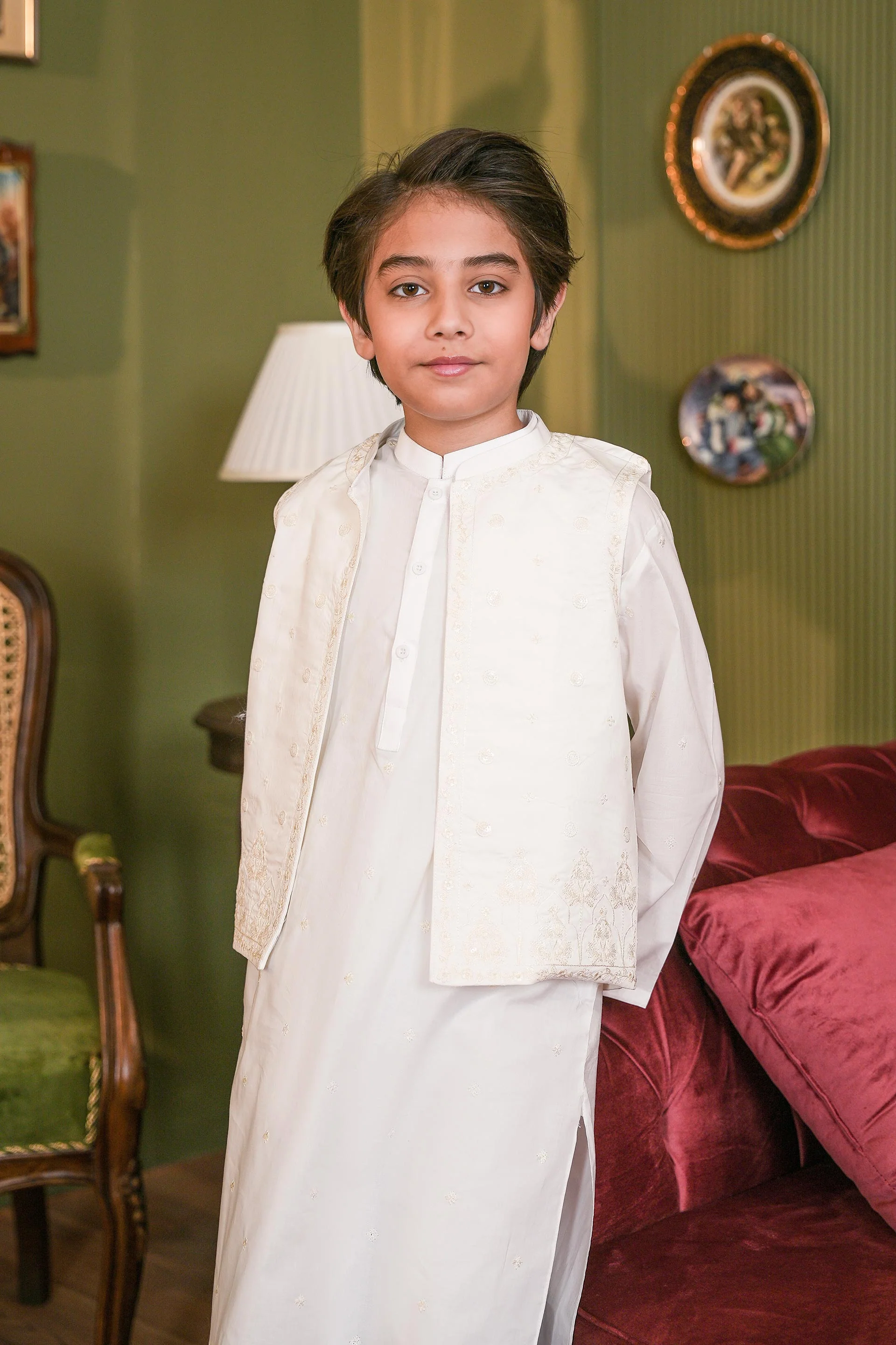 Kurta Set With Waistcoat (FBKSW2-01) - Image 2