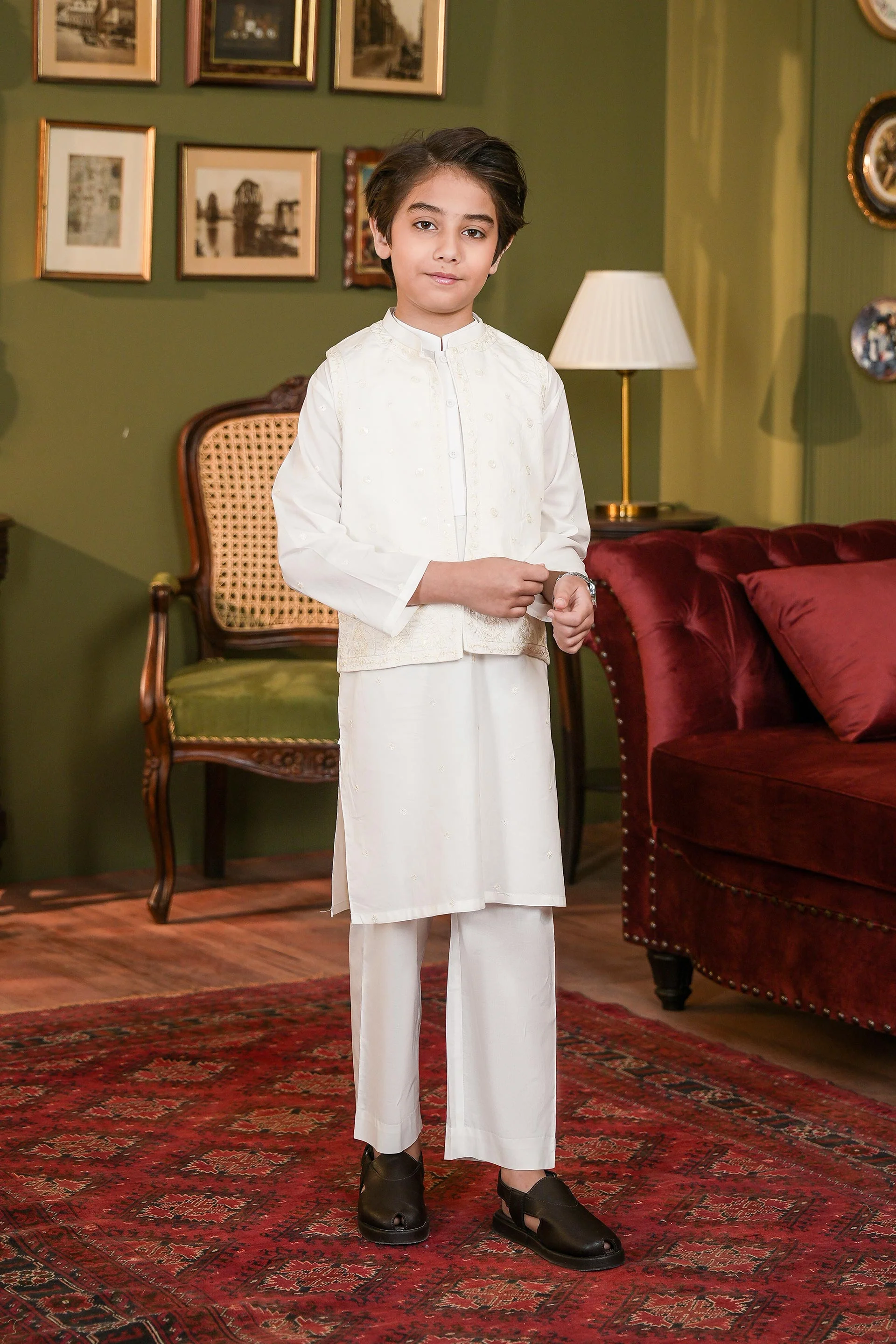 Kurta Set With Waistcoat (FBKSW2-01) - Image 3